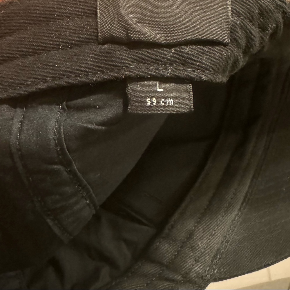 Balenciaga Cap - Picture 8 of 8